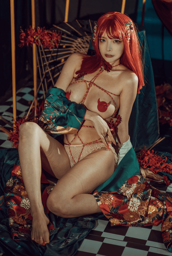 秋和柯基-和服