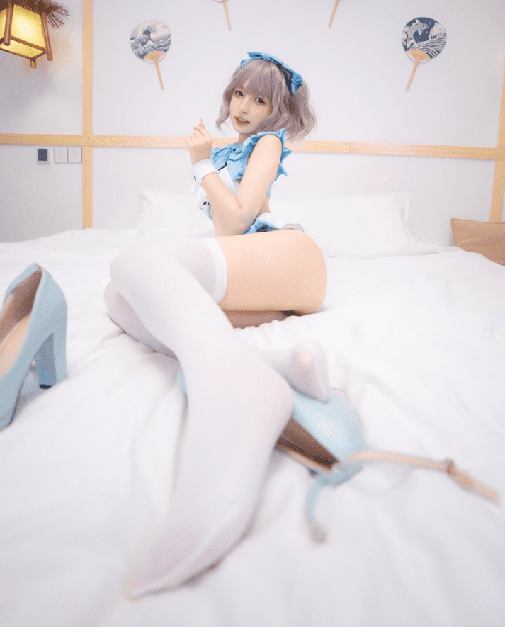 神楽坂真冬–NO.086蓝调女仆