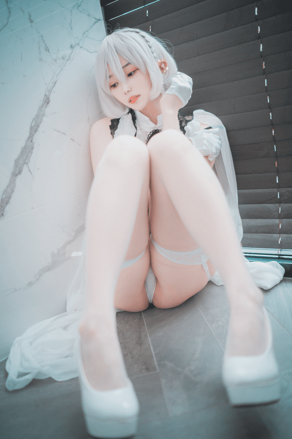 韩国妹子 Bambi(밤비)–NO.064[DJAWA] Azur Lane HMS Sirius (Azure Horizons)