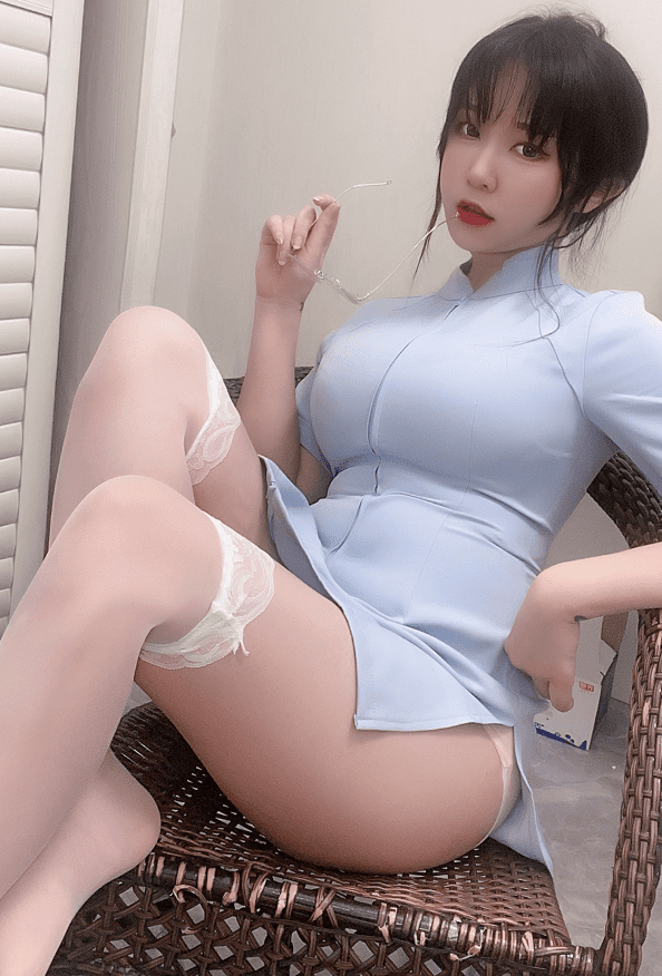 奇行家狗崽 – NO.06 七三蓝护士