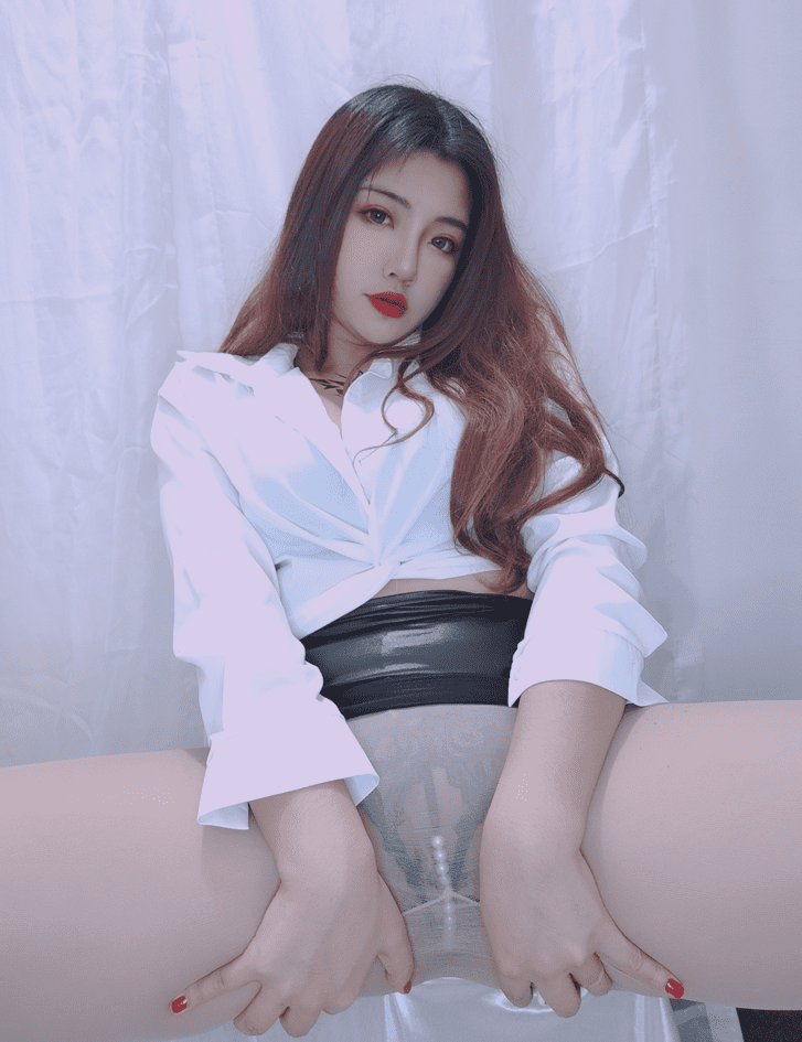是妃诺呀w –  OL制服