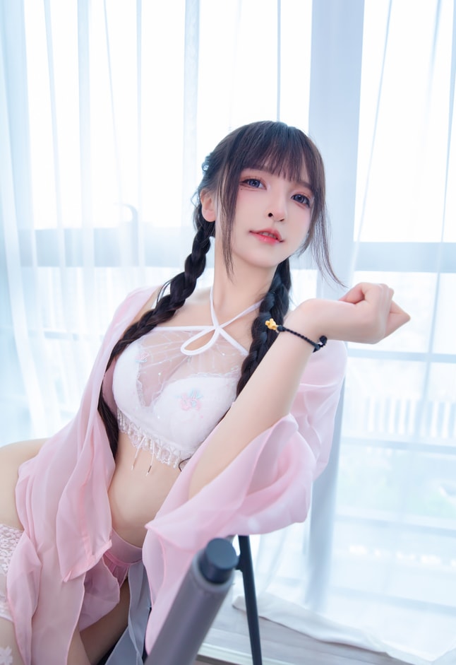 神楽坂真冬 – NO.124 桃花潭水