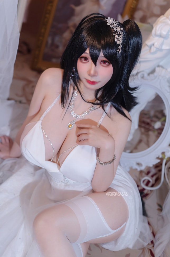 韶陌陌 – NO.023 大凤 婚纱
