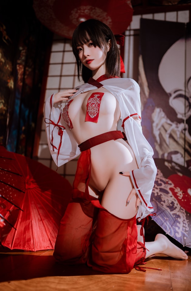 二佐 – NO.157 私房巫女