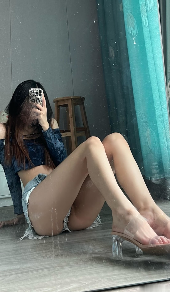 【微密圈】刘雅萌-牛仔短裤辣妹