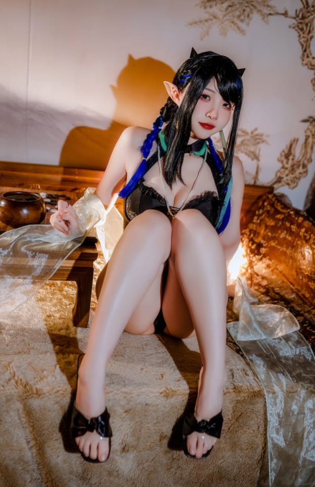 二佐Nisa – NO.176 《泰拉夏日纪事》方舟夜半泳装