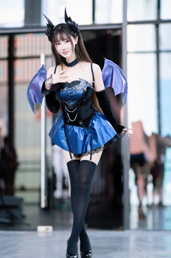 羽生三未 NO.13 小恶魔 漫展返图