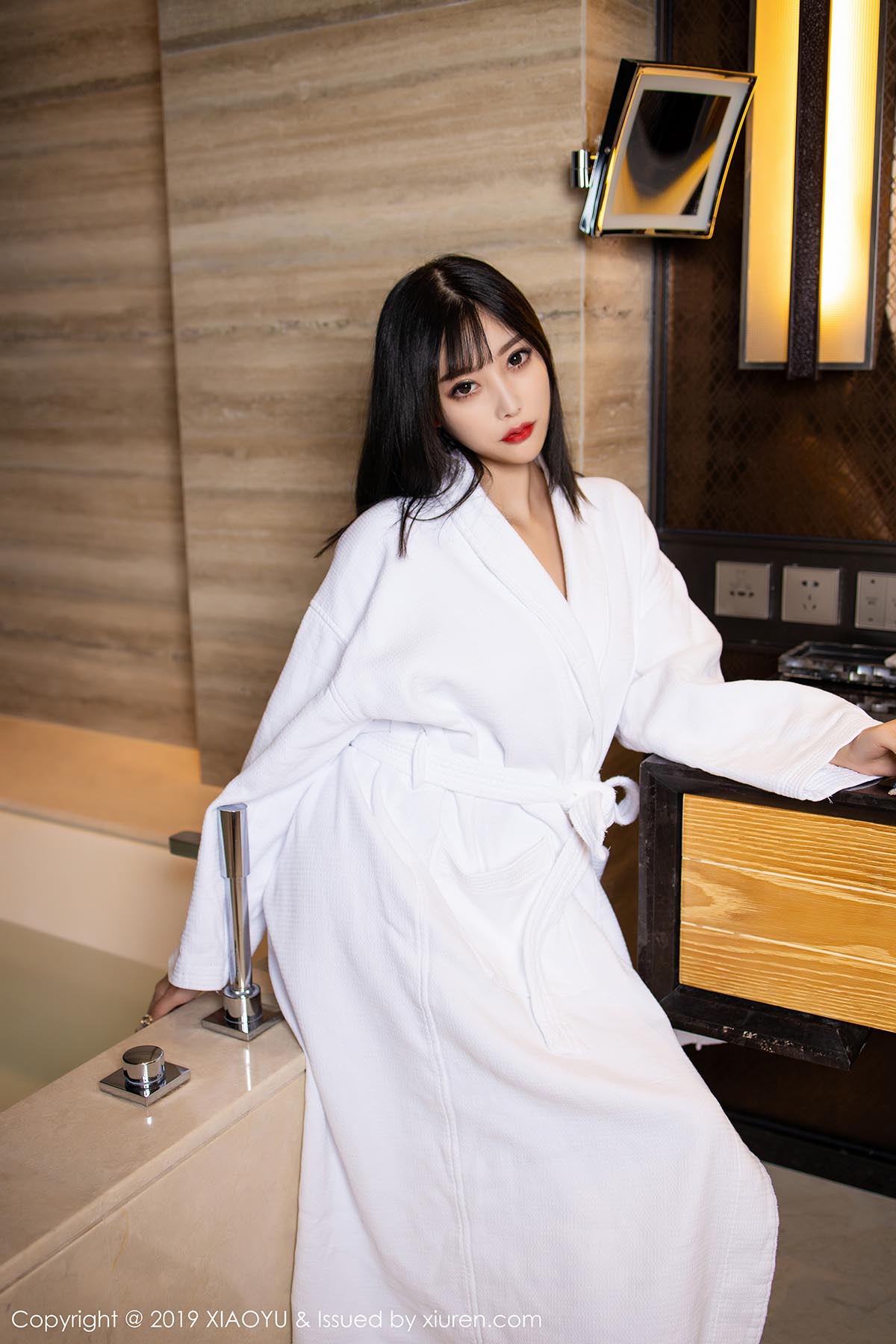 [XIAOYU语画界]YU20190916VOL0153 VOL.153 海南旅拍黑丝魅惑的吊袜 杨晨晨sugar
