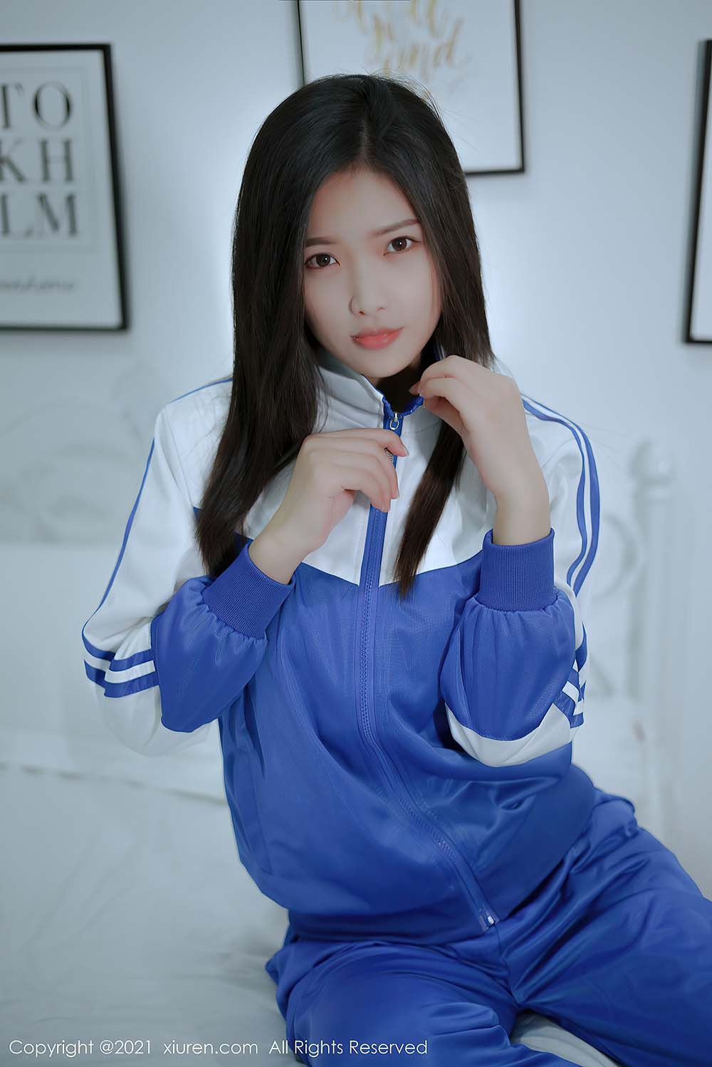 [Xiuren秀人网] NO.4252 清纯动人的蓝色校服 星萌