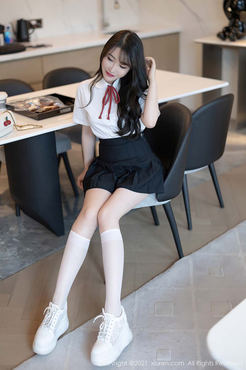 [Xiuren秀人网] NO.3960 Cherry绯月樱预览图 2