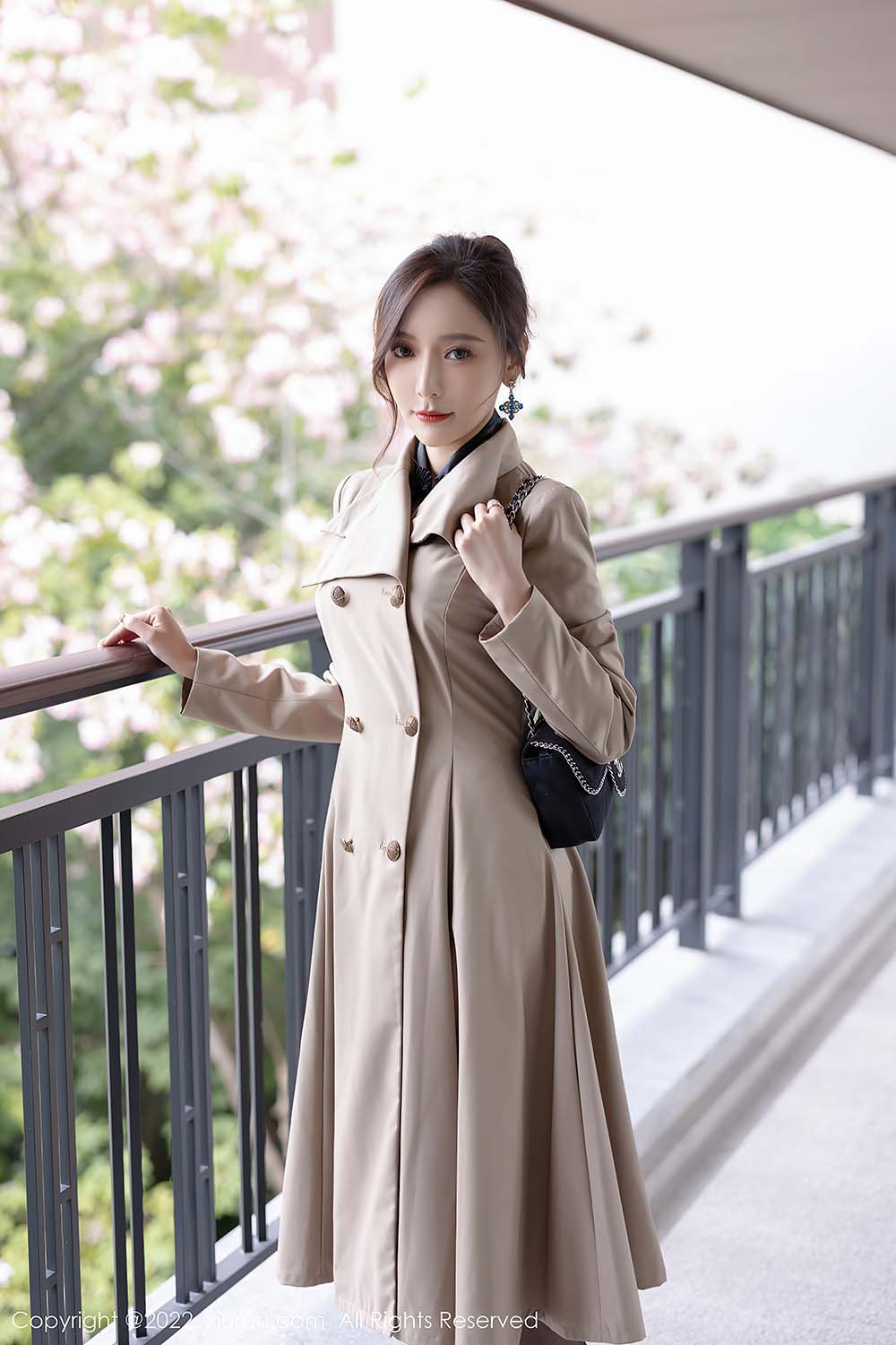 [Xiuren秀人网] NO.4417 黑丝美腿 王馨瑶yanni
