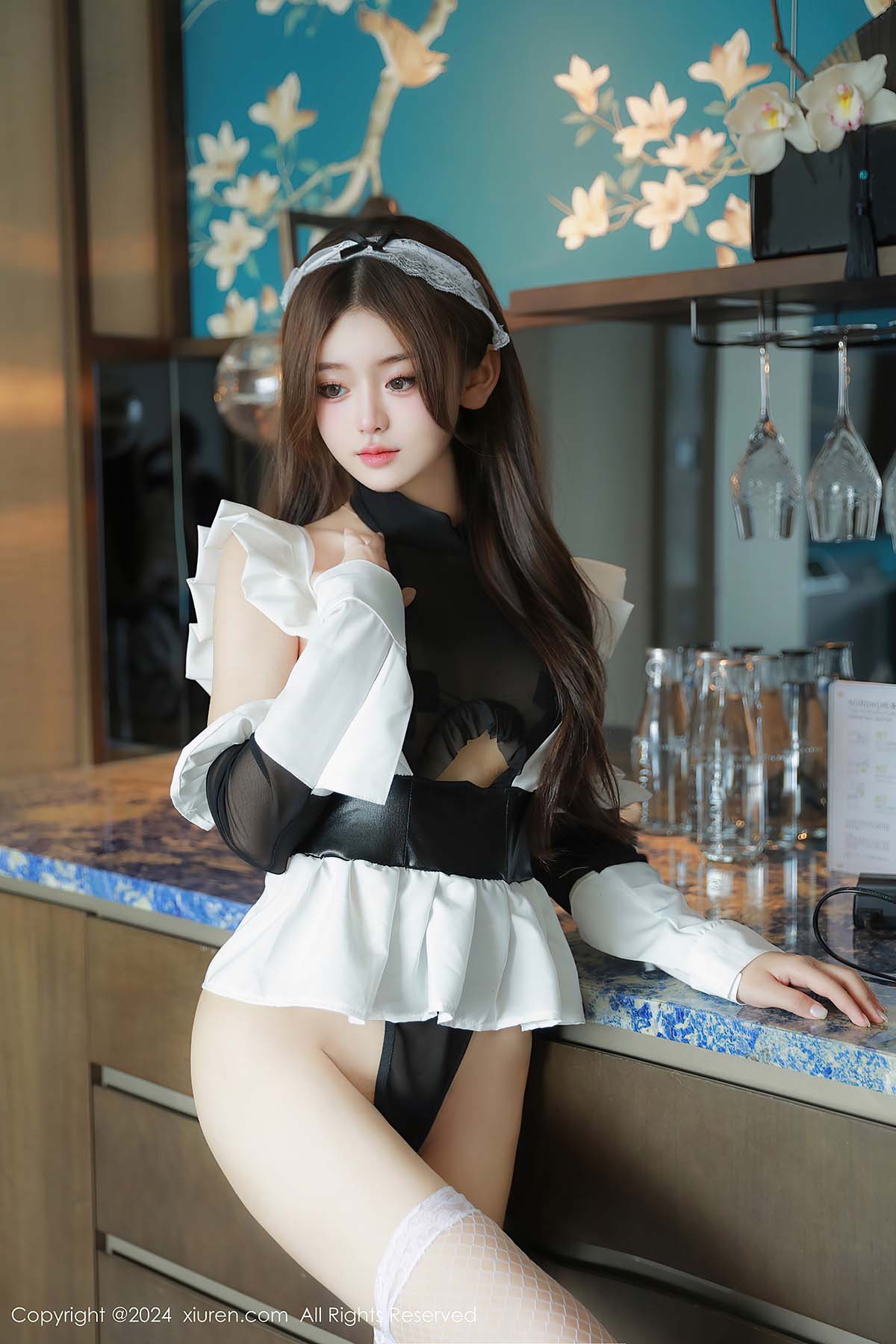 [Xiuren秀人网] NO.8282 媃柔rourou预览图 2