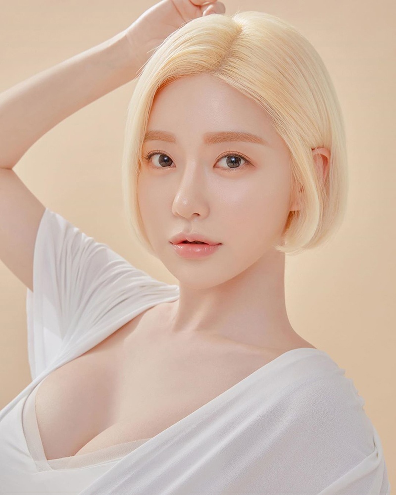 韩国性感美女DJ黄素熙Soda预览图 2