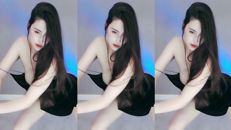 虎牙直播苏樱性感抖臀抖胸热舞合集一