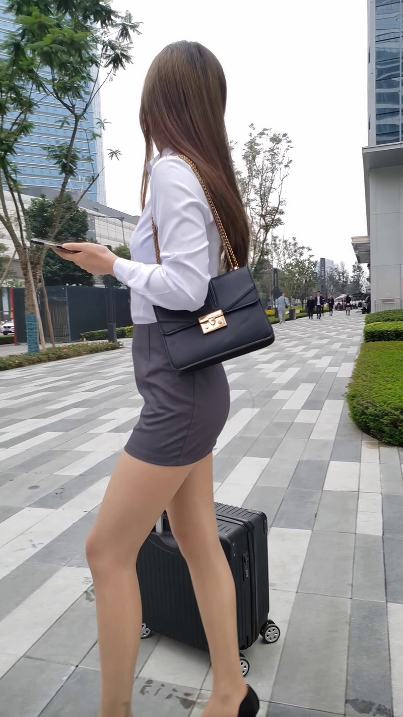 [4k]街拍包臀裙丝袜高跟美女