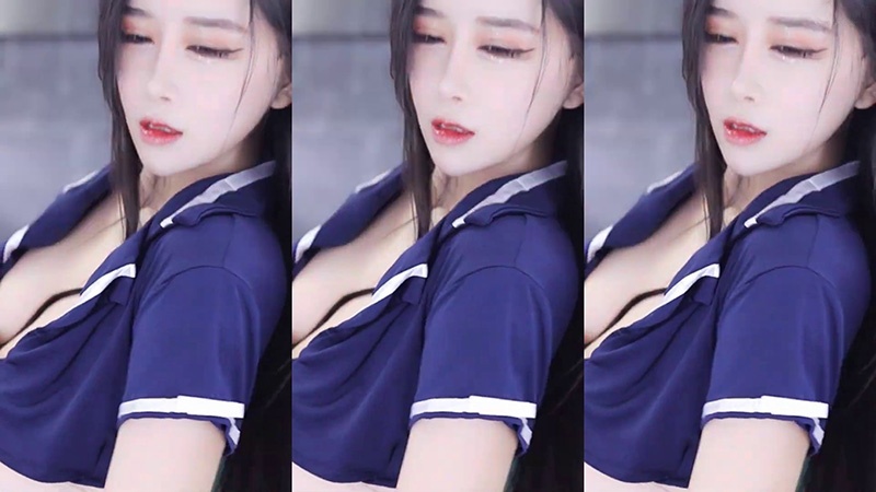 网易CC直播小恩雅水手制服抖胸舞预览图 2