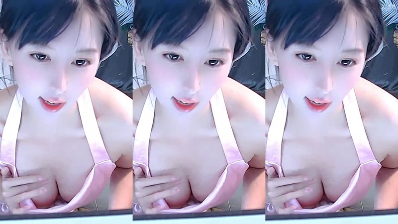 网易cc大锤妹妹粉色水群衣领好风光