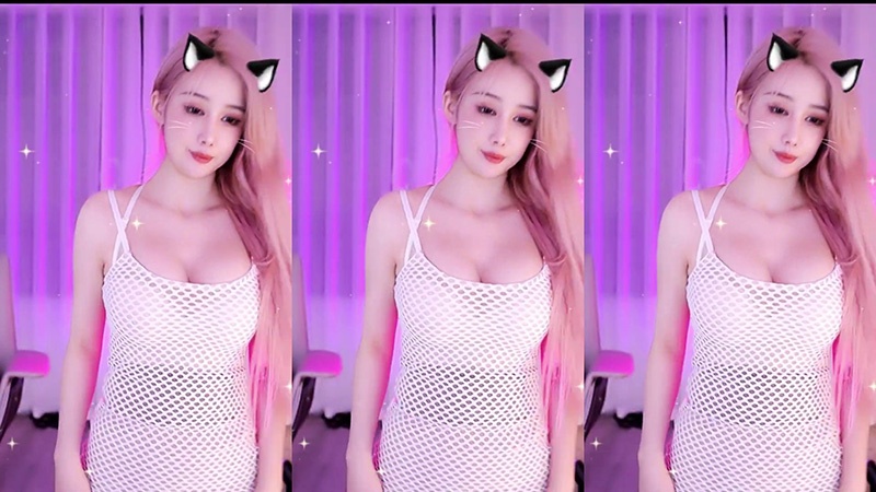 虎牙 Yz丶是理理吖白色网衣肉丝性感热舞