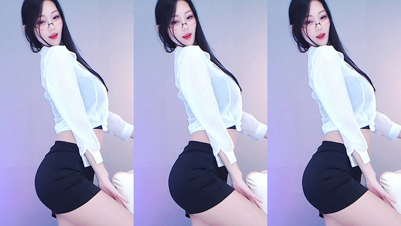 网易CC主播苏棠包臀裙椅子舞加长版