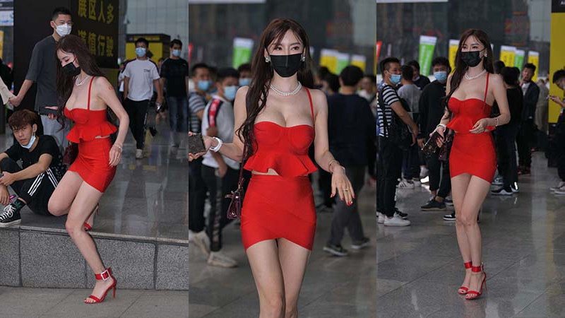 红裙丰满小姐姐