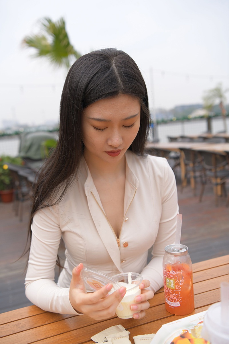 F137.美少女清水由乃的钓鱼基地休闲生活图片视频预览图 4