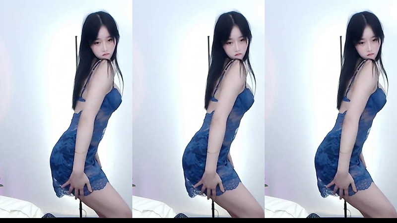 虎牙主播娜娜子小号艺术蓝色透明吊带