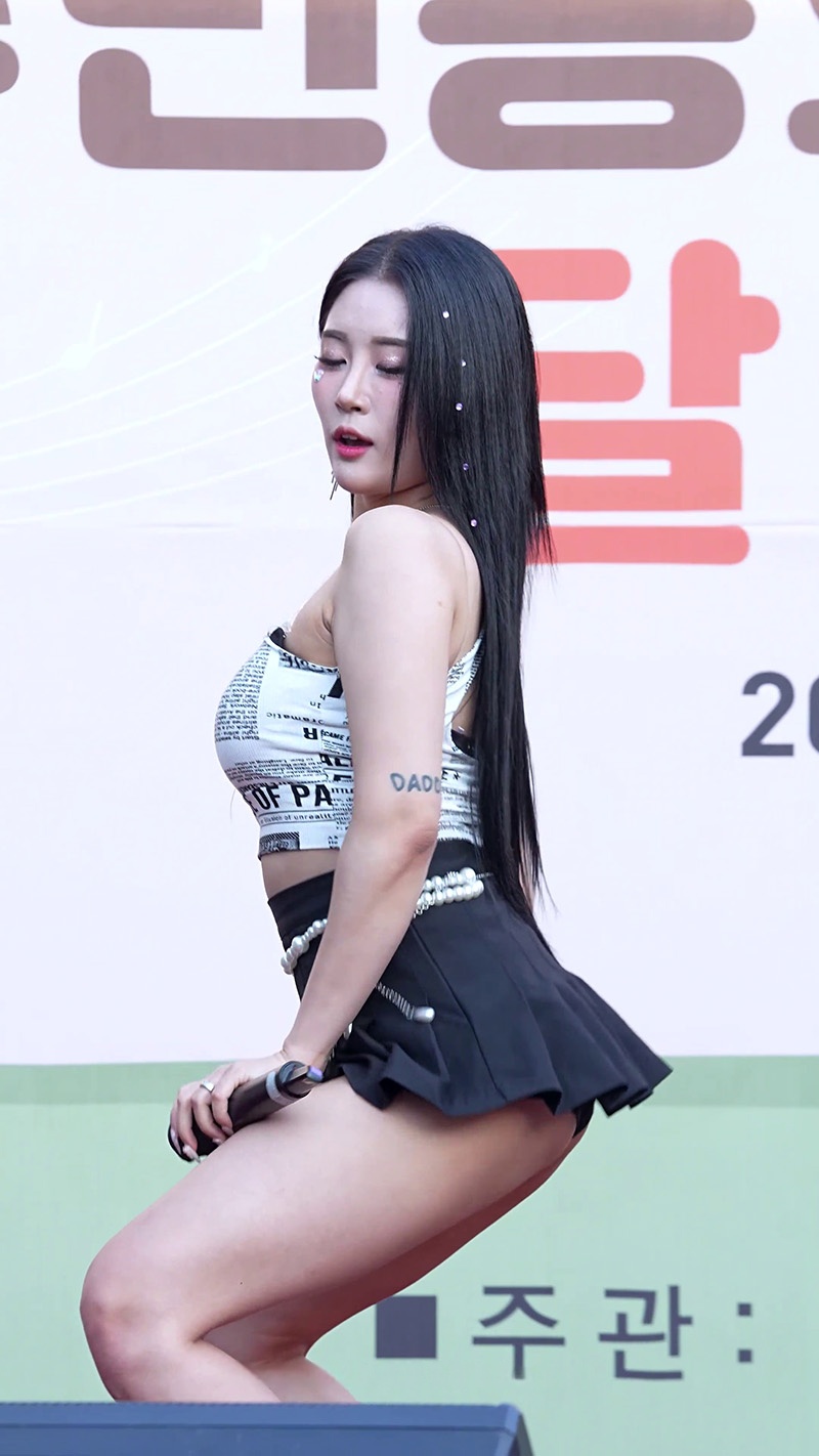 Girl Crush Hayun &Bomi月光音乐节2则预览图 5
