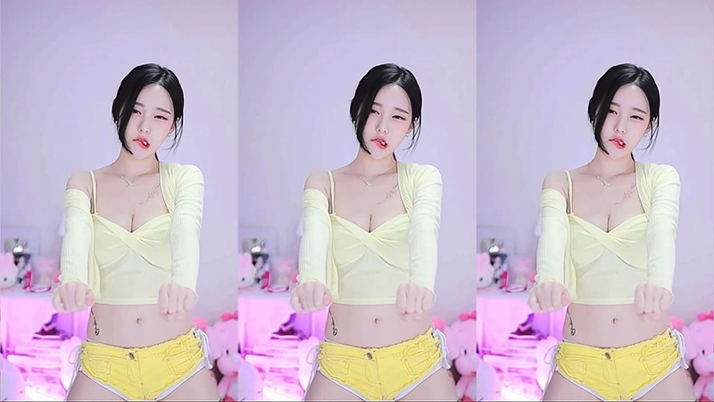 AfreecaTv韩国BJ丘珍低胸热裤摩托摇性感热舞预览图 3