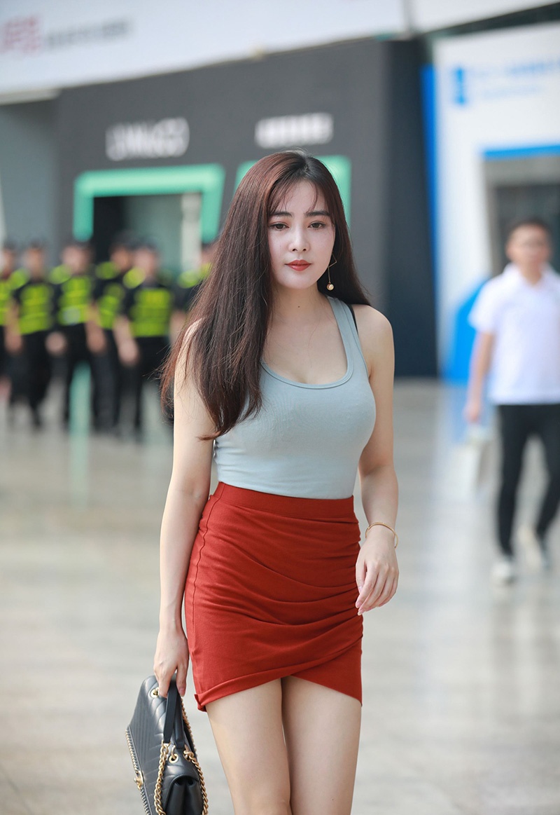 V47.极品红色包臀裙美少妇姐妹花图片视频