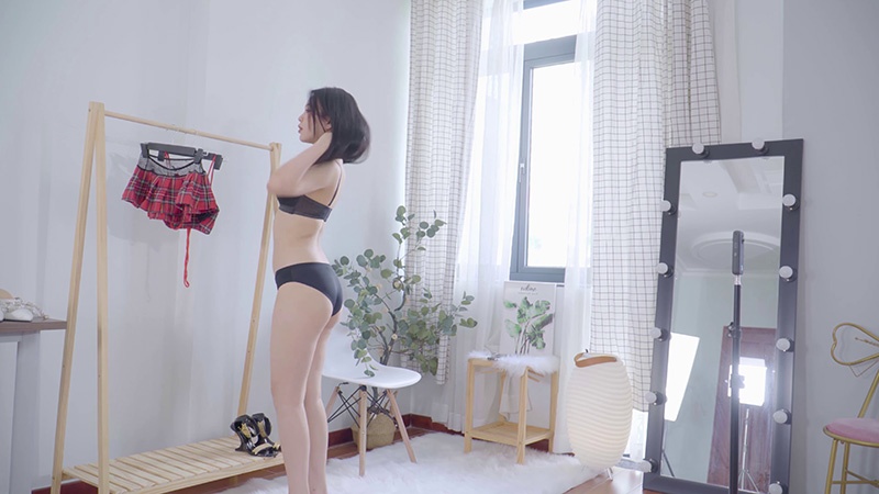 Lookbook时装秀黑丝超短裙换装