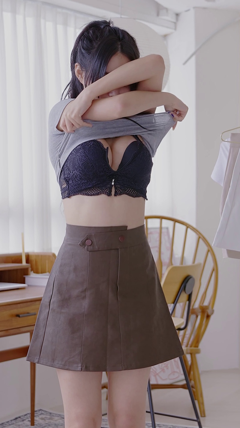 Lookbook时装秀尹瑞琳Seorin Yoon内衣换装预览图 2