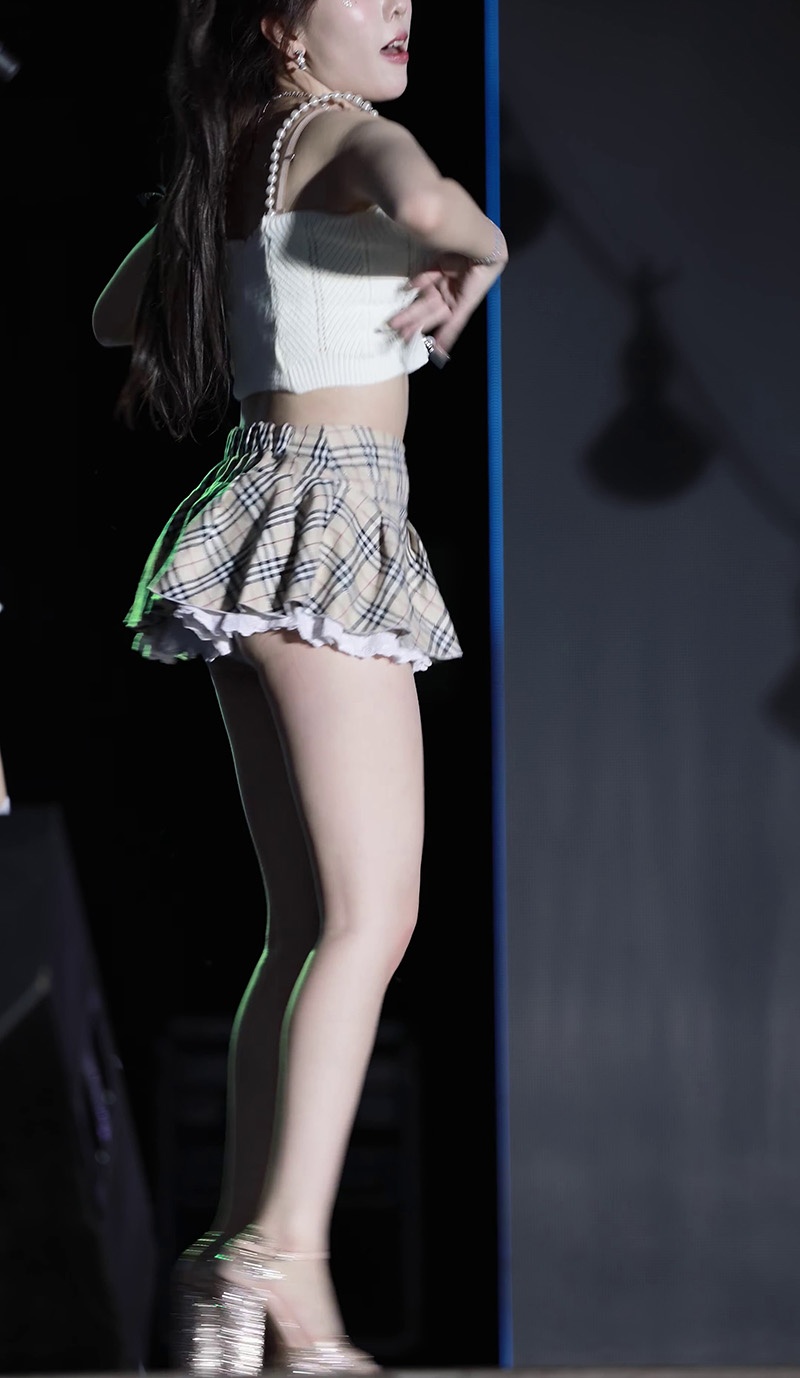 韩国女团Girl Crush ZIA-Rollin超短裙预览图 3