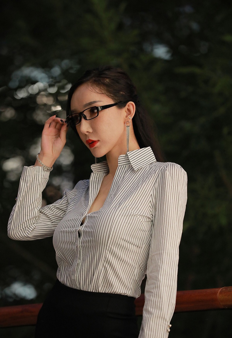 V58.搭讪性感美腿女神图片视频预览图 4