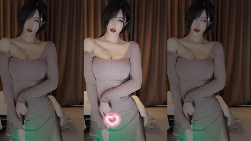网易CC直播依阳BABY220913录制开叉低胸抖胸热舞预览图 4