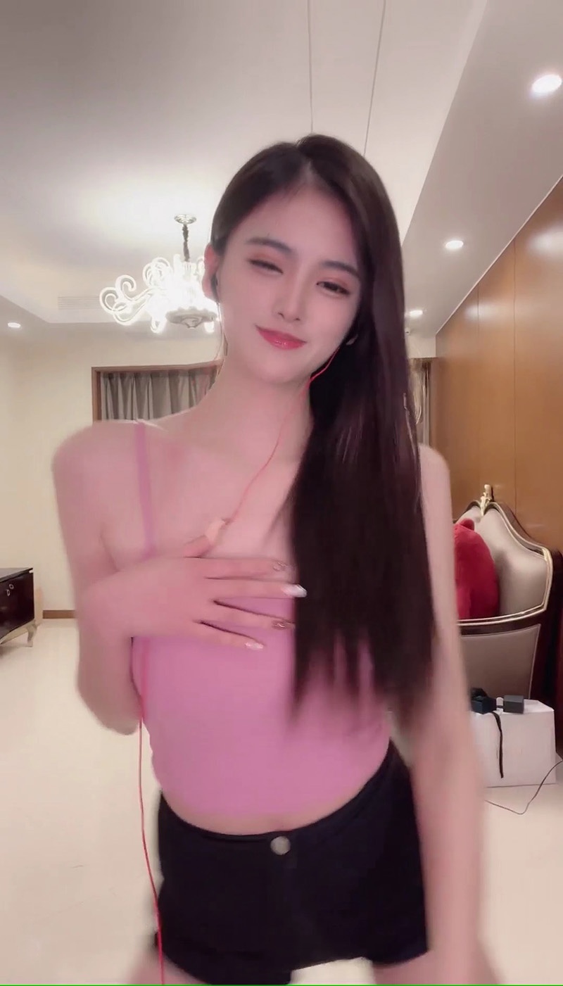 抖音主播Ava兔兔兔好会扭预览图 4