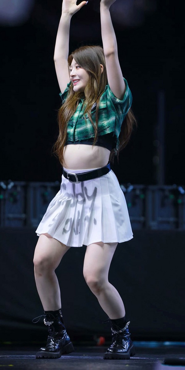 20230504韩国女团STAYC现场预览图 3
