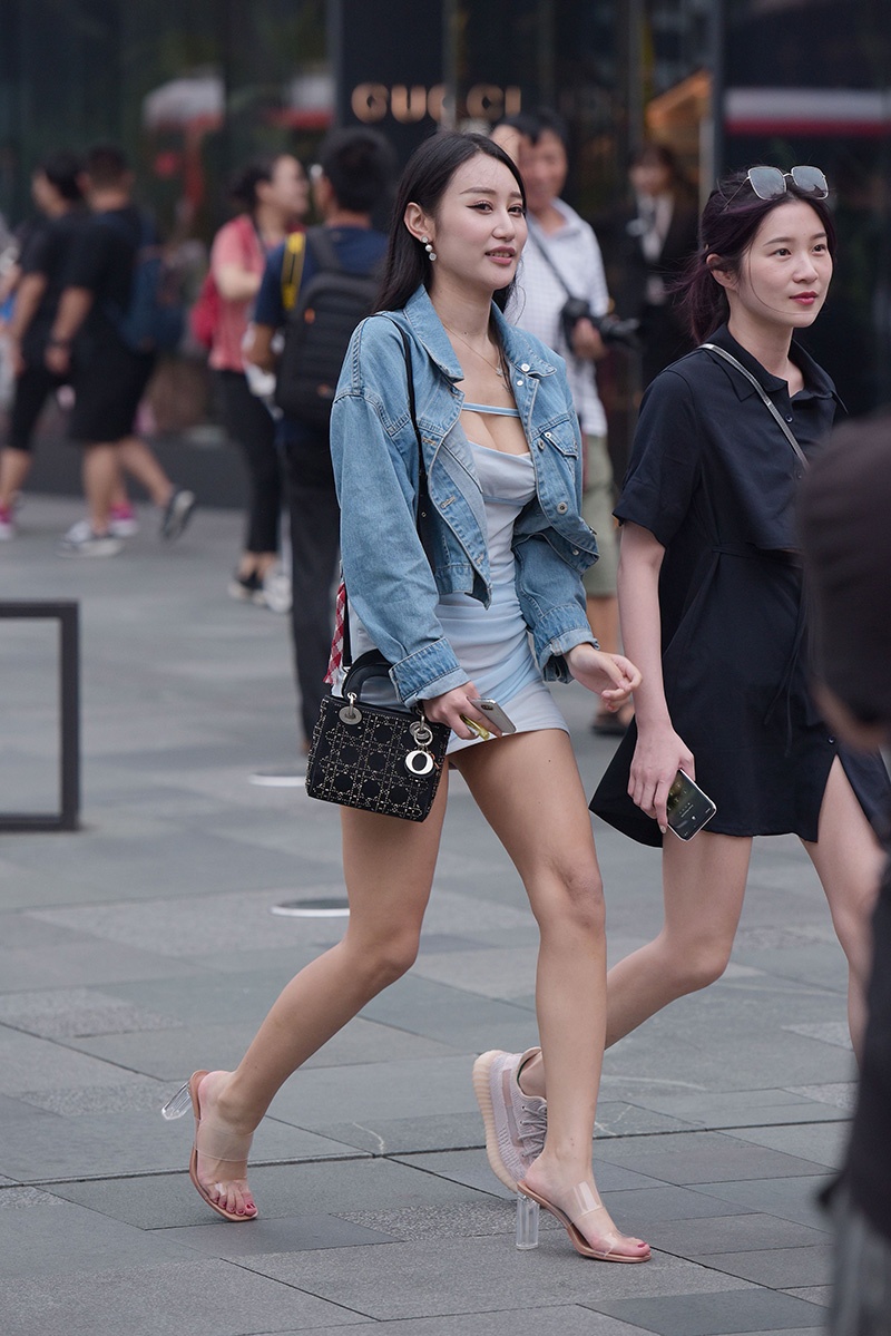 J126.灰色包臀裙 深深事业线