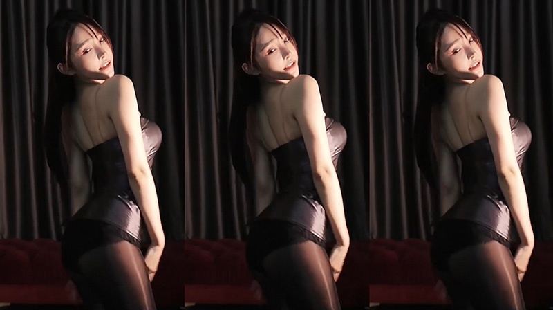 230302斗鱼主播vivi小小酥表情舞蹈合集预览图 3