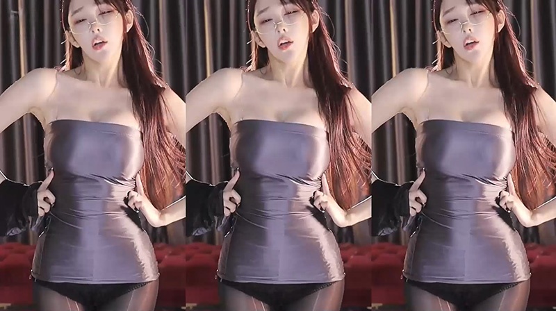 230302斗鱼主播vivi小小酥表情舞蹈合集预览图 4