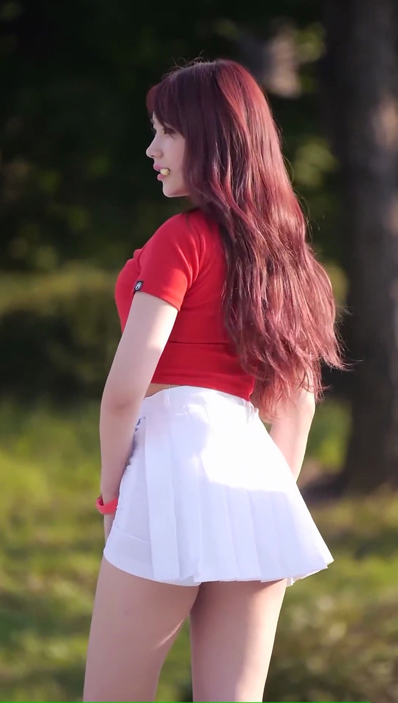 韩国女团We Girl热舞饭拍秀3则