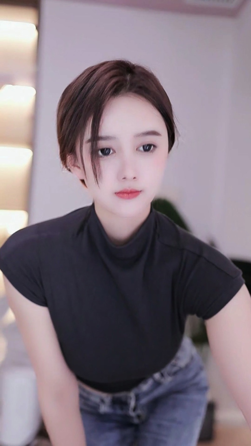 虎牙直播中国蓝丶月月王22年12月热舞合集三