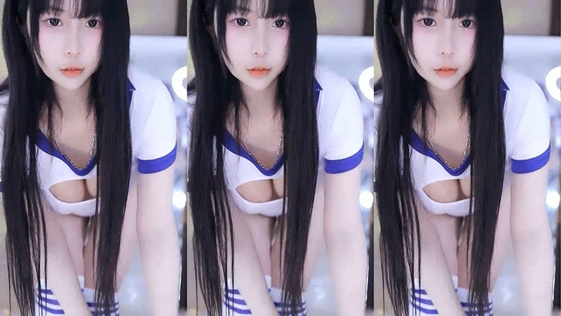 网易CC主播深田老师定制黑丝制服热舞预览图 3