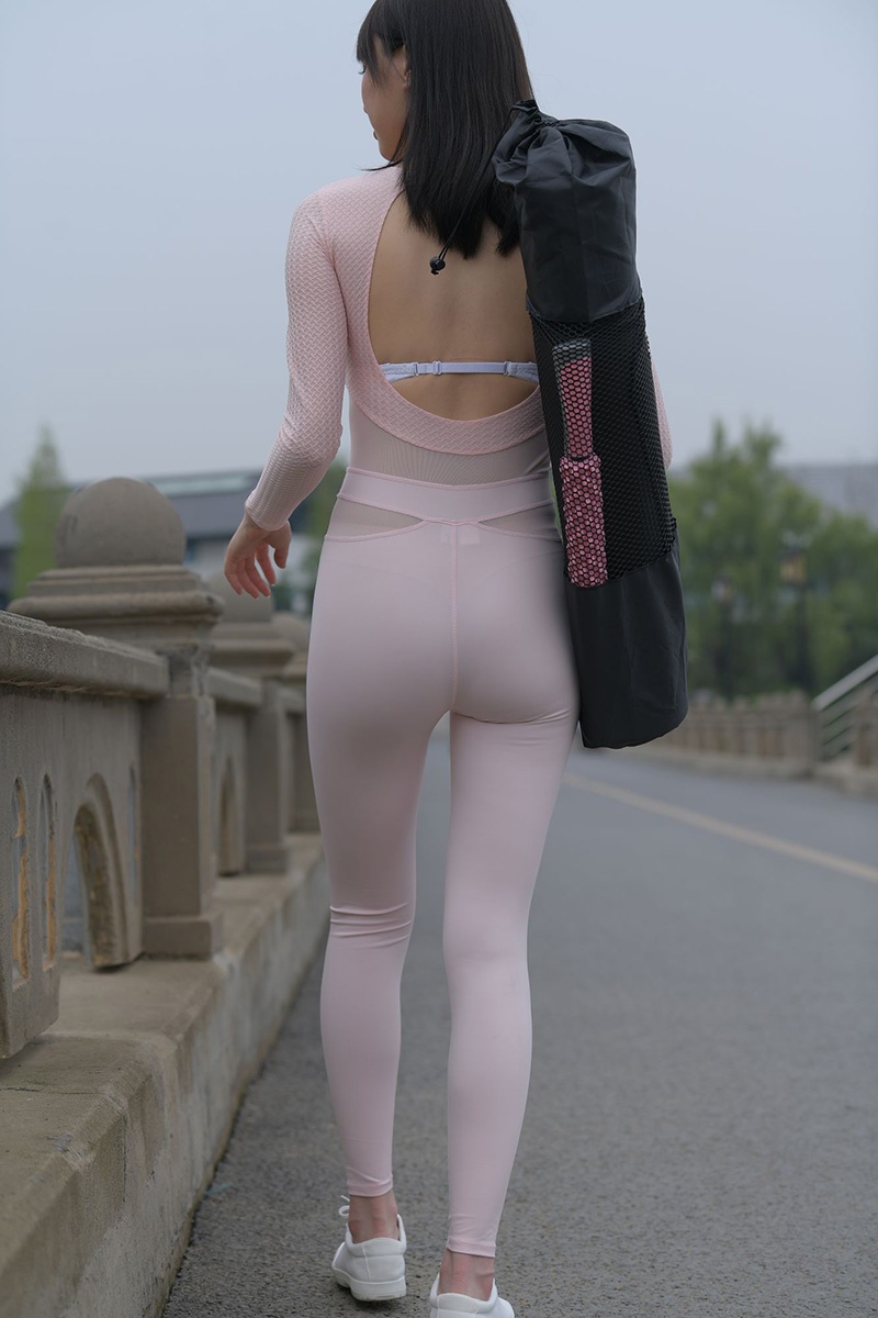 733.安静的美女图片视频