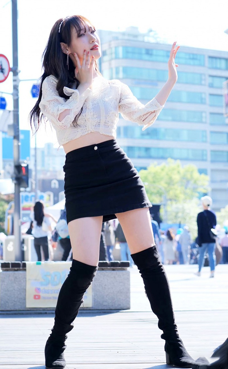220505韩国女团SOUL组合新村街头短裤热舞高清合集预览图 2