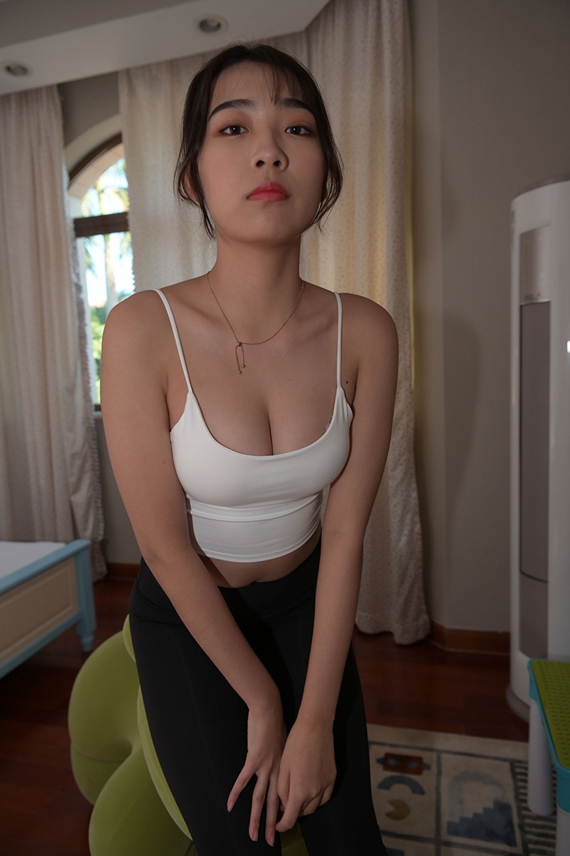 286.黑色瑜伽裤美女图片视频预览图 3