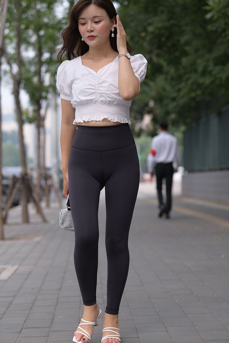820.性感黑色瑜伽裤图片视频预览图 2
