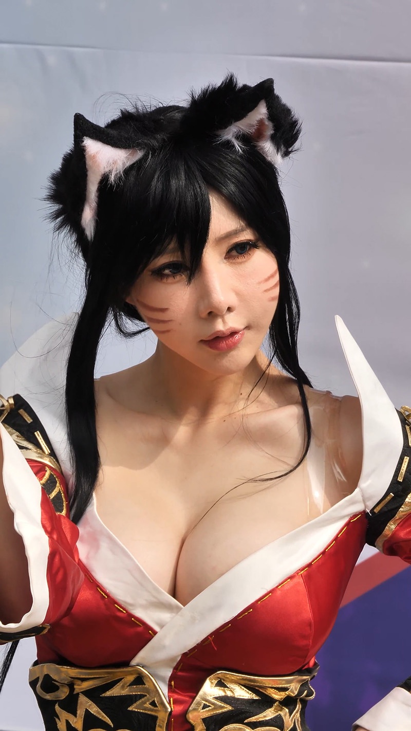 2022国际漫画节宋珠儿近距拍摄Cosplay九尾妖狐拍照时间