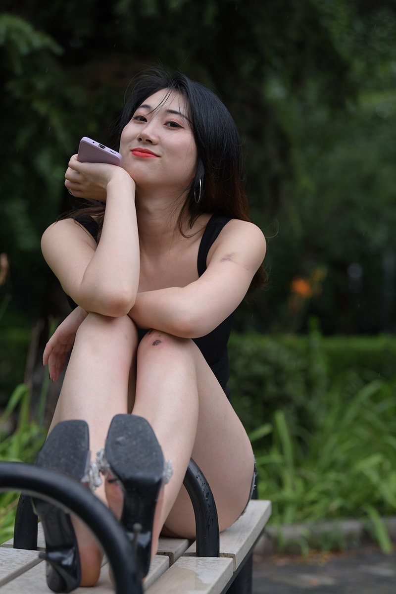 821.并没有下雨图片视频预览图 3