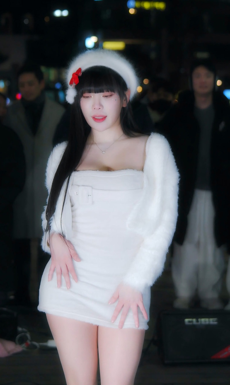 221224杨桃 (Dami) – T-ara-Bo Peep Bo Peep街头热舞