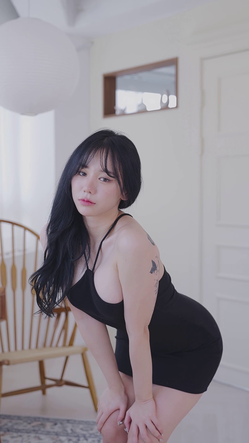 lookbook竖版拍摄Judy性感裙装内衣室内拍摄3则预览图 4